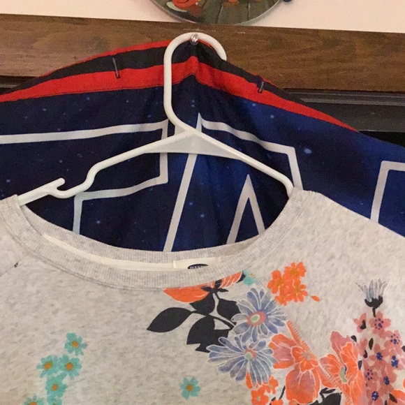 Old Navy Floral Print Sweatshirt, Sz Large - Picture 4 of 5